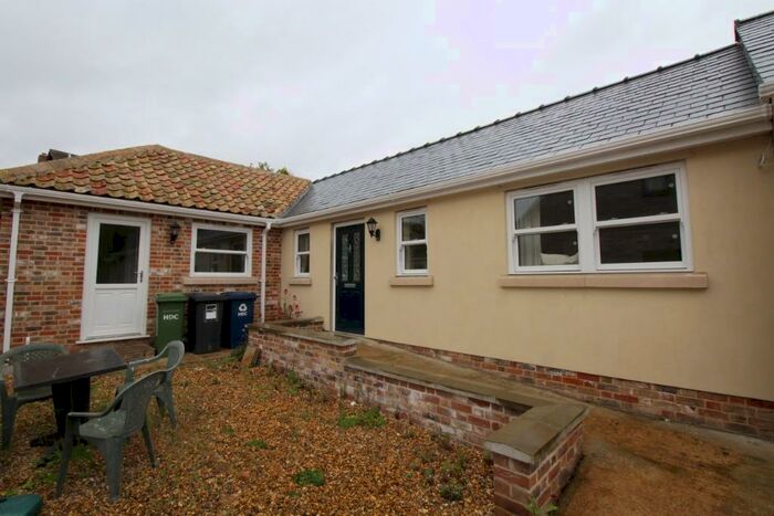 2 Bedroom Bungalow To Rent In Owls End, Ramsey, PE26