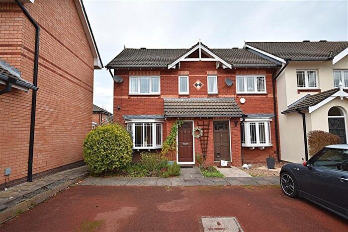 2 Bedroom Mews For Sale In Shelbourne Mews, Macclesfield, SK10