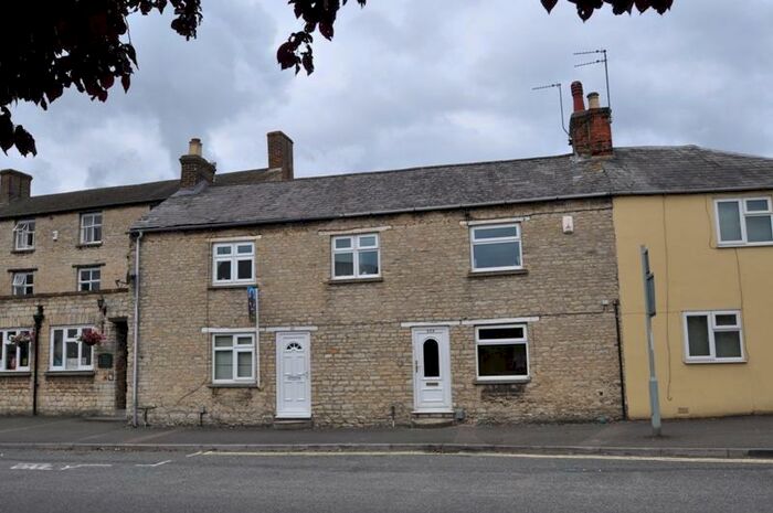 2 Bedroom End Of Terrace House To Rent In North Street, Bicester, Oxfordshire, OX26