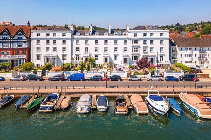 2 Bedroom Flat To Rent In River Terrace, Henley-On-Thames, Oxfordshire, RG9