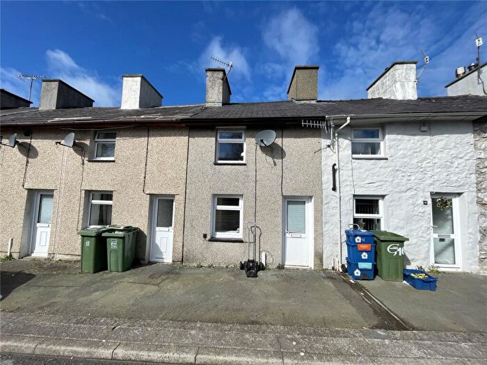 2 Bedroom Terraced House To Rent In Tre Ddafydd, Penygroes, Caernarfon, Gwynedd, LL54