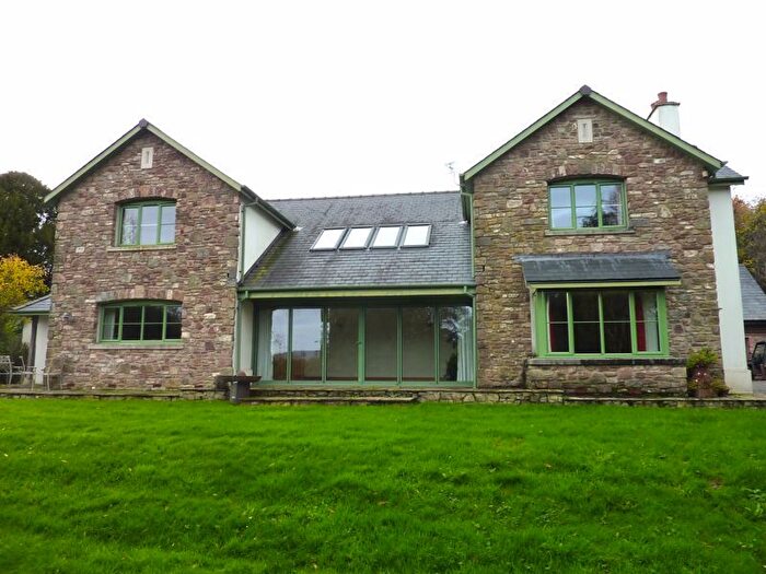 5 Bedroom Property To Rent In Ton Road, Llangybi, Usk, NP15