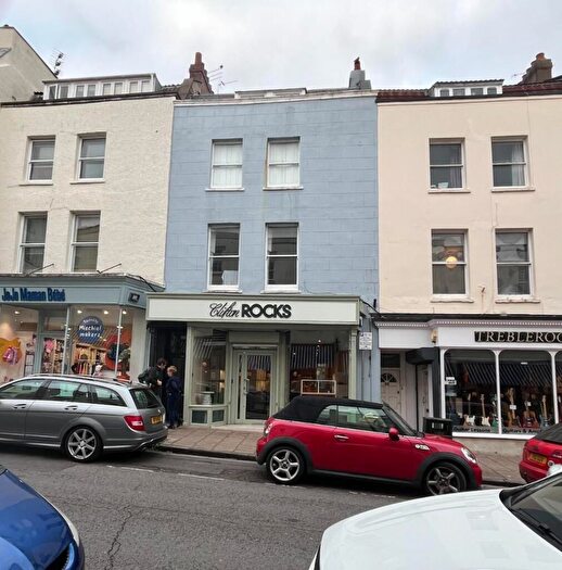 2 Bedroom Flat To Rent In The Mall, Bristol, BS8