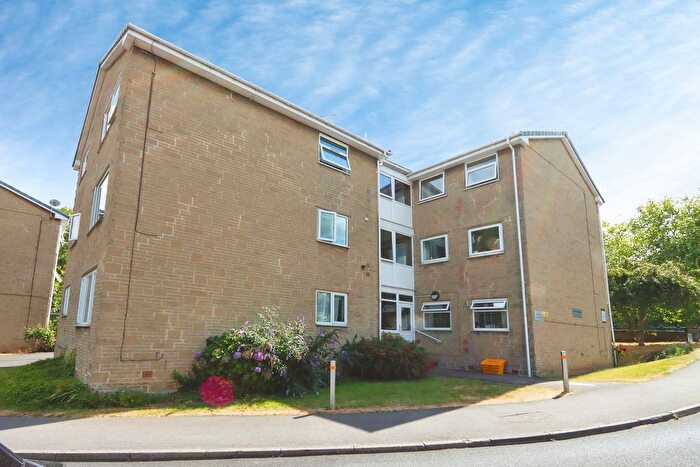 2 Bedroom Flat For Sale In Park Grange Croft, Sheffield, South Yorkshire, S2