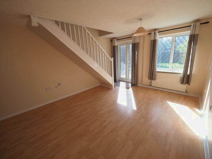 2 Bedroom Semi-Detached House To Rent In Ravenfield, Englefield Green, Egham, TW20