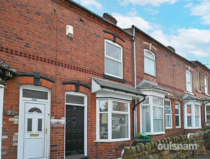 2 Bedroom Terraced House For Sale In White Road, Smethwick, West Midlands, B67