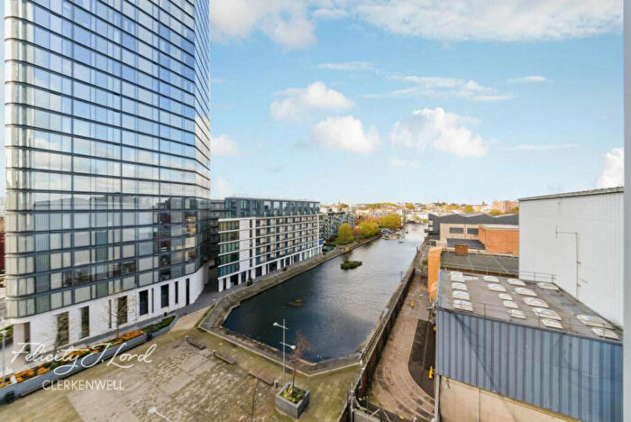 2 Bedroom Flat To Rent In City Road, London, EC1V