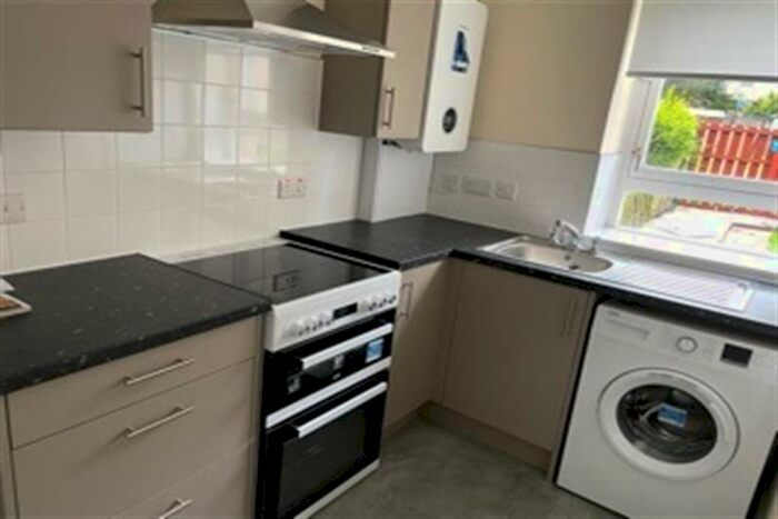 2 Bedroom Ground Flat To Rent In Loaning Crescent, EH7