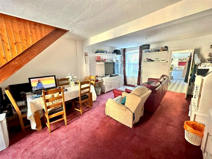 2 Bedroom End Of Terrace House To Rent In Riverdale Road, Canterbury, Kent, CT1