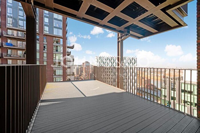 3 Bedroom Apartment For Sale In The Modern, Embassy Gardens, Nine Elms, SW11