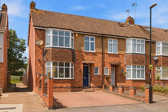 4 Bedroom End Of Terrace House For Sale In Gretna Road, Coventry, CV3