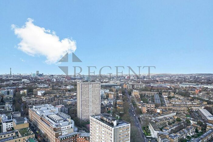 2 Bedroom Apartment For Sale In Carrara Tower, Bollinder Pl, City Rd, EC1V