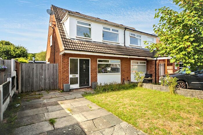 3 Bedroom Semi-detached House For Sale In Berkeley Avenue, Wigan, WN3