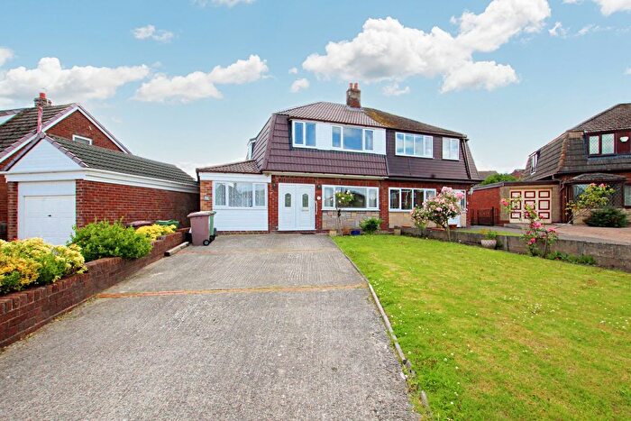 3 Bedroom Semi-Detached House For Sale In Kinross Avenue, Ashton-In-Makerfield, WN4