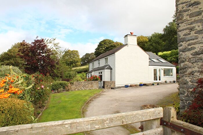 3 Bedroom Cottage To Rent In Llanfairtalhaiarn, Abergele, LL22
