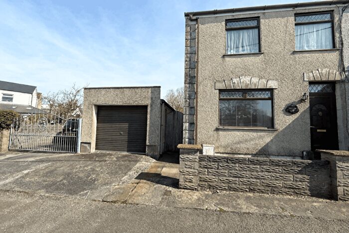 3 Bedroom Semi Detached House For Sale In Loughor, SA4