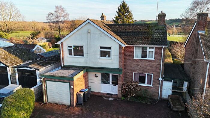 3 Bedroom Detached House For Sale In The Green Road, Ashbourne, DE6