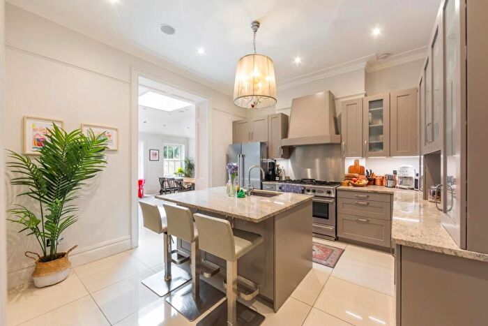 6 Bedroom Semi-Detached House To Rent In Lichfield Gardens, Richmond, TW9