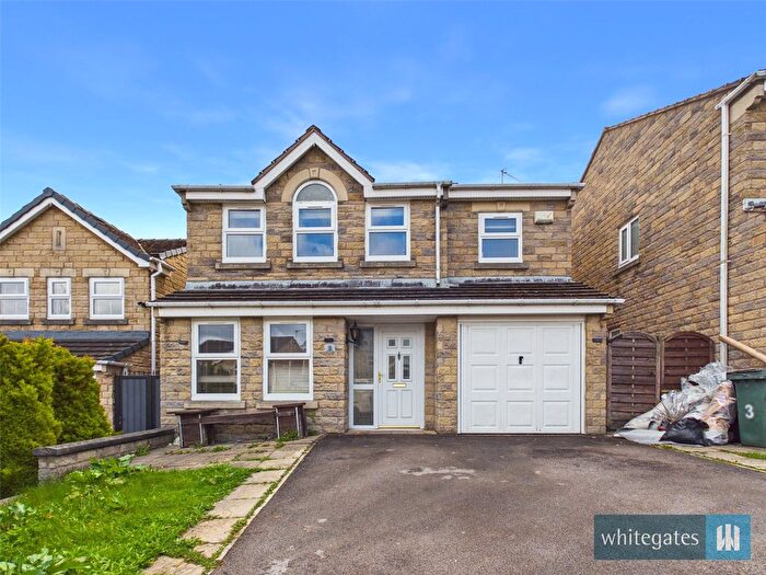 4 Bedroom Detached House To Rent In Ring Hay Road, Bradford, West Yorkshire, BD4