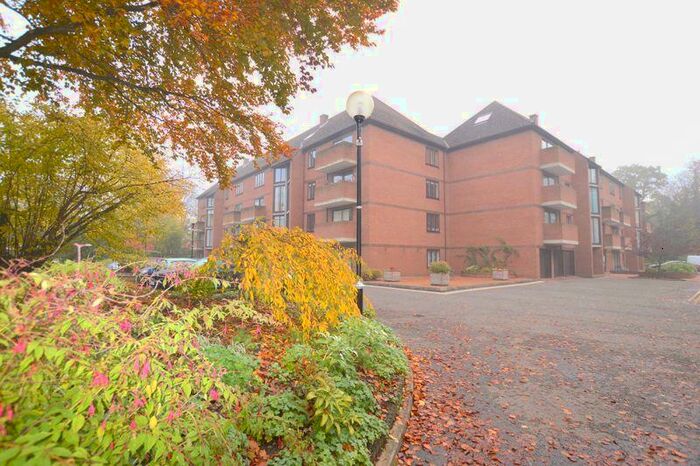 2 Bedroom Apartment To Rent In Winslow Close, Pinner, HA5
