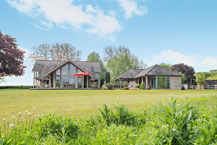 3 Bedroom Detached House For Sale In South End, Damerham, Fordingbridge, Hampshire, SP6