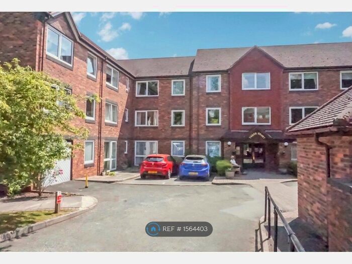 2 Bedroom Flat To Rent In Tudor Court, Sutton Coldfield, B72