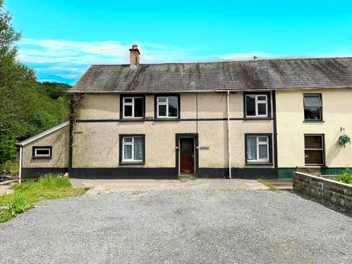 4 Bedroom Cottage For Sale In Maesyfelin, Maesyfelin, Pencader, Dyfed, SA39