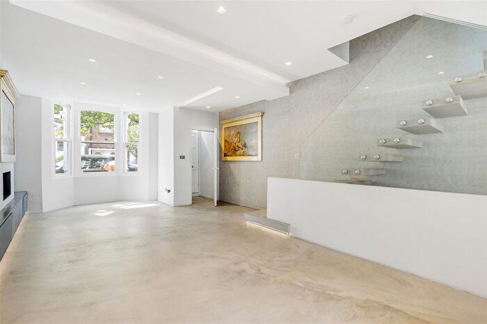 6 Bedroom Terraced House To Rent In Alderville Road, London, SW6