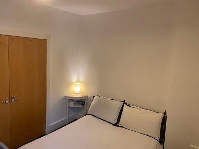 1 Bedroom Flat To Rent In Chamberlain House, High Street, Coleshill, B46