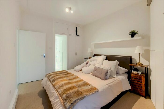 2 Bedroom Flat To Rent In Upper Berkeley Street, London, W1H