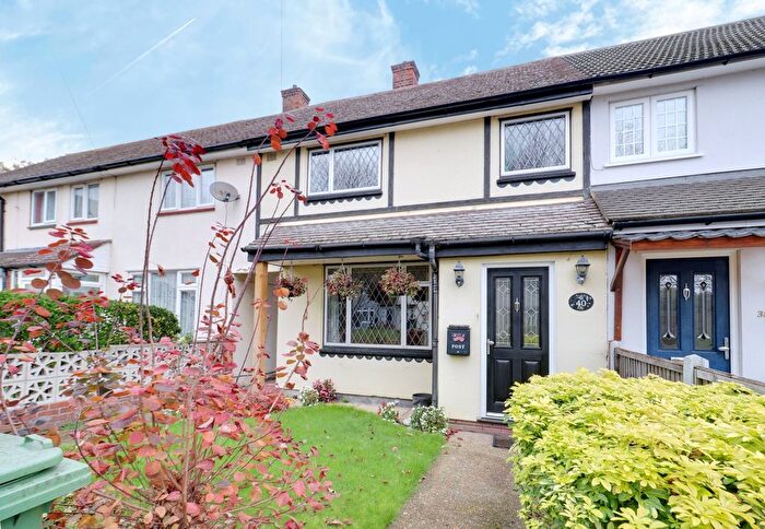 2 Bedroom Terraced House For Sale In Fullarton Crescent, South Ockendon, RM15