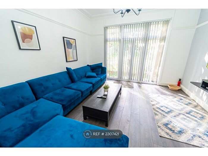 Studio To Rent In Salisbury Road, Moseley, Birmingham, B13