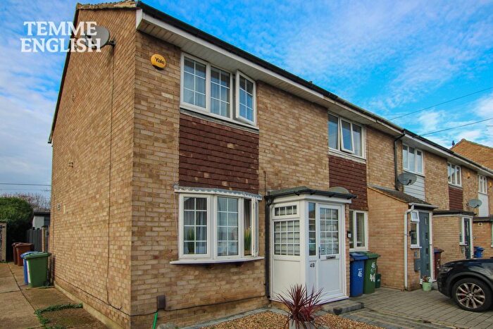 2 Bedroom End Terrace House For Sale In Tomkins Close, Stanford-Le-Hope, SS17