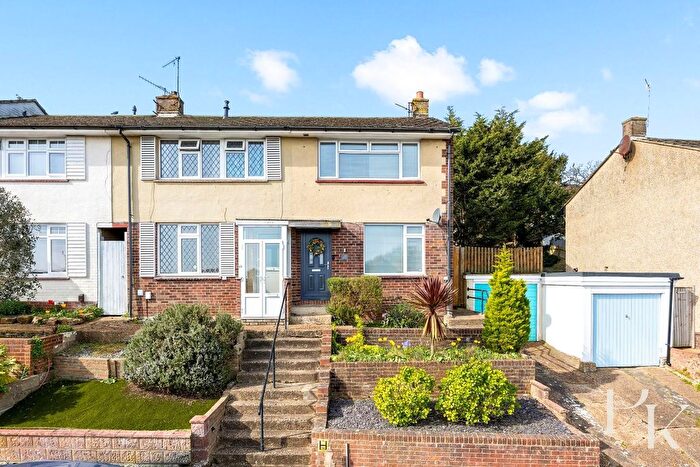 2 Bedroom End Of Terrace House For Sale In Dean Close, Portslade, BN41