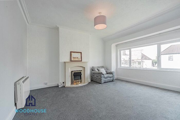 2 Bedroom Flat To Rent In Kilburn High Road, London, NW6