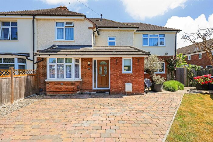 5 Bedroom End Terrace House For Sale In Mowbray Road, Cambridge, CB1