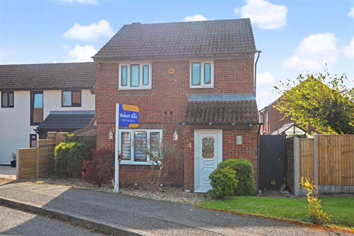 3 Bedroom Detached House For Sale In Lechlade Close, West Hallam, DE7