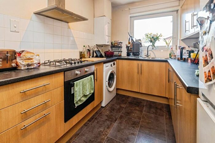 2 Bedroom Flat To Rent In Springfield Close, Lincoln, LN1