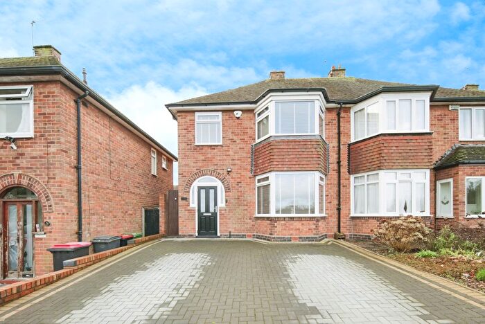 3 Bedroom Semi Detached House For Sale In Old Church Road, Water Orton, Birmingham, Warwickshire, B46