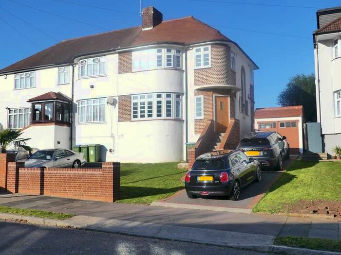 3 Bedroom Semi-Detached House To Rent In Brownspring Drive, London, SE9
