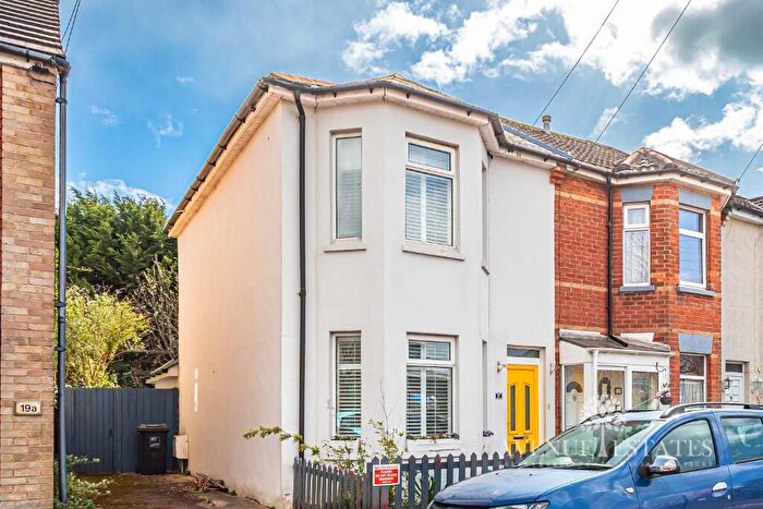 3 Bedroom Semi Detached House For Sale In Livingstone Road, Bournemouth, Dorset, BH5