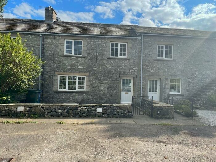 3 Bedroom Cottage For Sale In Smithy Cottage, Kilnsey, BD23