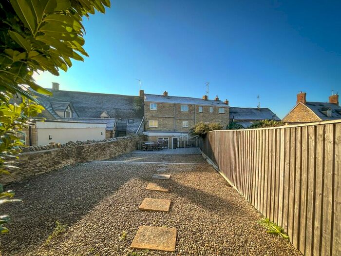 2 Bedroom Terraced House To Rent In Corn Street, Witney, Oxfordshire, OX28
