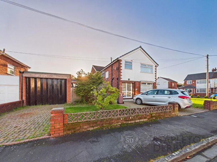 3 Bedroom Semi Detached House For Sale In Littondale Avenue, Rainhill, Prescot, L35