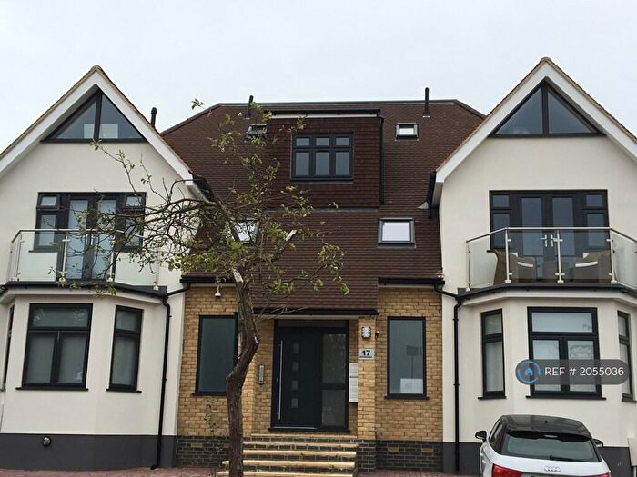 2 Bedroom Flat To Rent In Rubicon Court, London, NW11