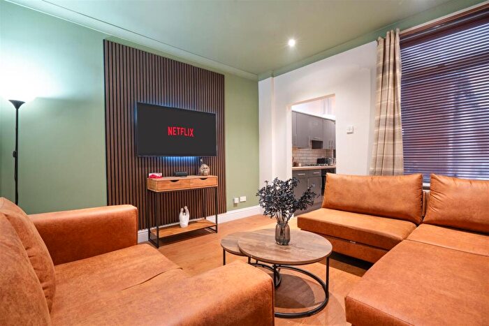 5 Bedroom House To Rent In Cemetery Avenue, Ecclesall Road, S11