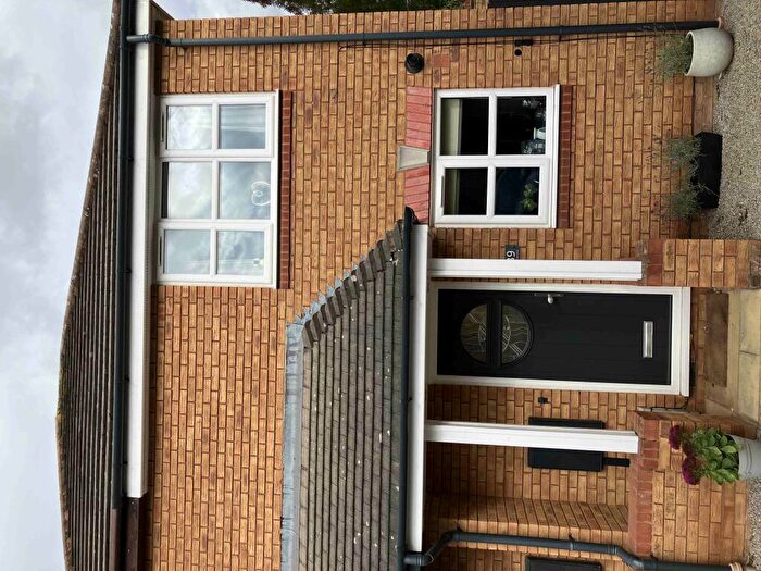 2 Bedroom Semi-Detached House To Rent In Melbourne Close, CV11