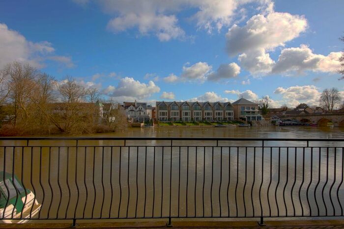 3 Bedroom Terraced House To Rent In Bridge View, Maidenhead, SL6