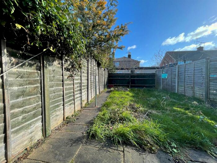 2 Bedroom House To Rent In Salisbury Road, Enfield, EN3