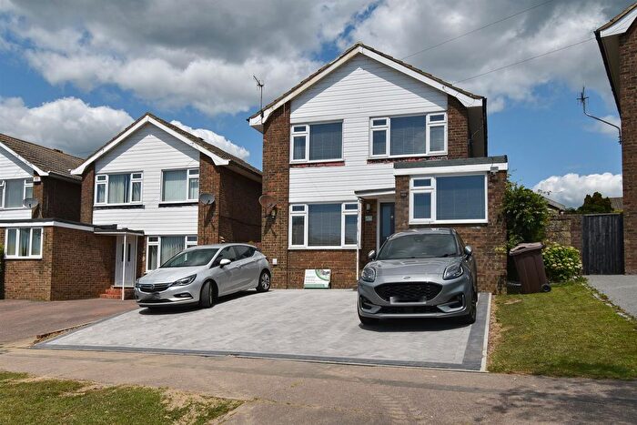 4 Bedroom Detached House For Sale In Little Ridge Avenue, St. Leonards-On-Sea, TN37